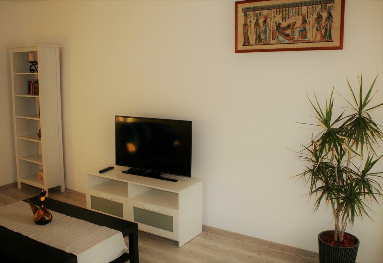 Casa Peterfi - With 3 Bedrooms And Spacious Living * Târgu-Mureş
